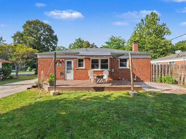 138 Pleasant Ridge Drive, Saline City, MI 48176