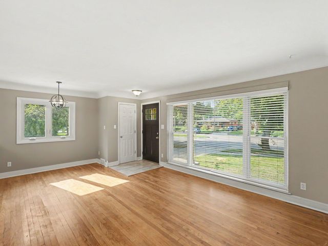 138 Pleasant Ridge Drive, Saline City, MI 48176