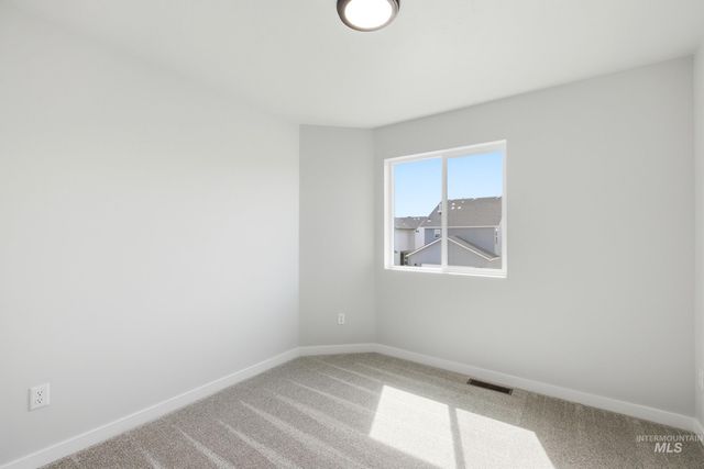 6687 W Fairy Falls Dr, Meridian, ID 83646