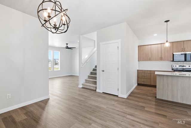 6687 W Fairy Falls Dr, Meridian, ID 83646