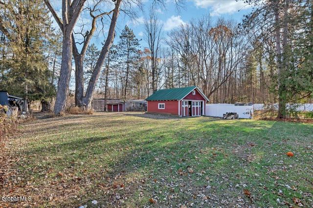 7 Trolley Bed Lane, Wilton, NY 12866