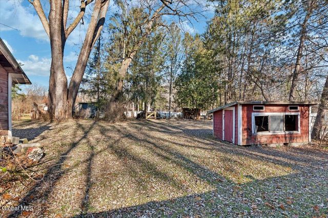 7 Trolley Bed Lane, Wilton, NY 12866