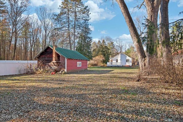 7 Trolley Bed Lane, Wilton, NY 12866