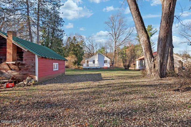 7 Trolley Bed Lane, Wilton, NY 12866