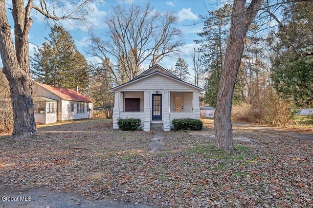 7 Trolley Bed Lane, Wilton, NY 12866