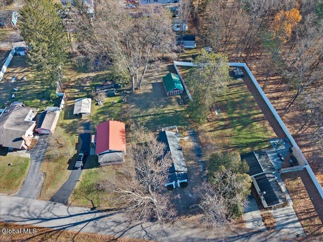 7 Trolley Bed Lane, Wilton, NY 12866