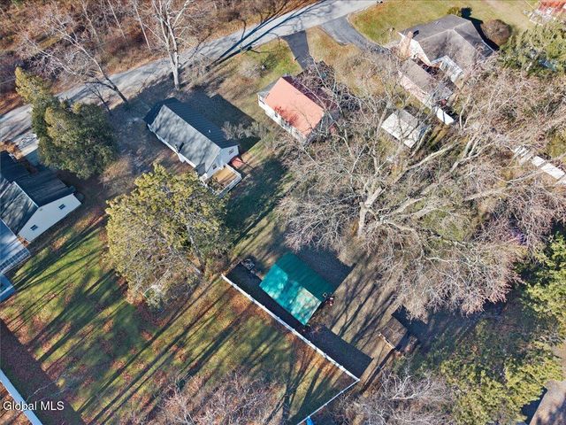 7 Trolley Bed Lane, Wilton, NY 12866