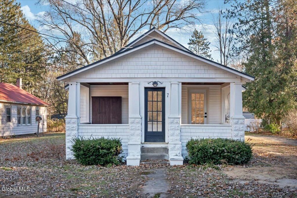 7 Trolley Bed Lane, Wilton, NY 12866