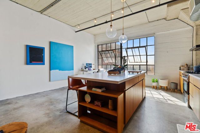 1855 Industrial Street 608, Los Angeles, CA 90021