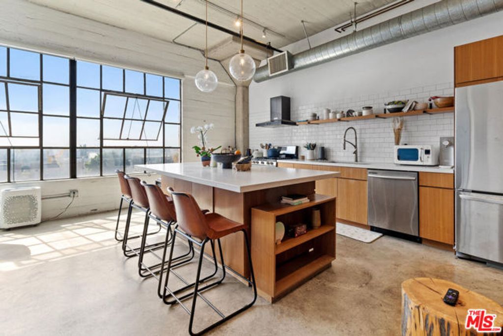 1855 Industrial Street 608, Los Angeles, CA 90021