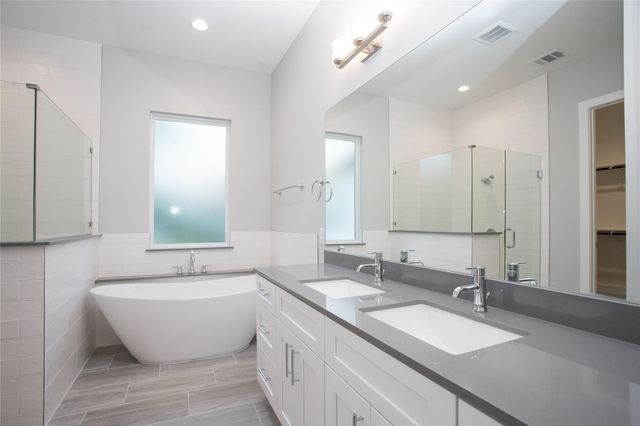 3018 Sunridge DR 9, Austin, TX 78741