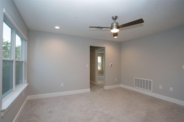 3018 Sunridge DR 9, Austin, TX 78741