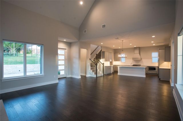 3018 Sunridge DR 9, Austin, TX 78741