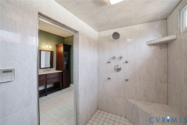 202 W Gwynnfield Rd, Tappahannock, VA 22560