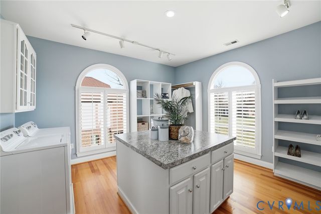 202 W Gwynnfield Rd, Tappahannock, VA 22560