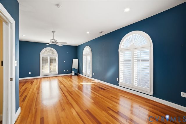 202 W Gwynnfield Rd, Tappahannock, VA 22560