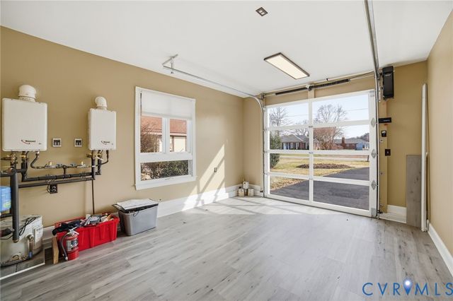 202 W Gwynnfield Rd, Tappahannock, VA 22560