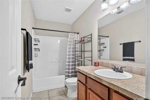 1736 Red Oak Circle, Van Buren, AR 72956