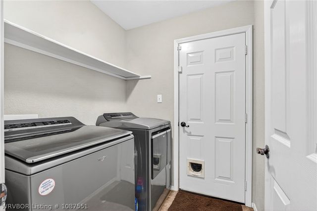 1736 Red Oak Circle, Van Buren, AR 72956