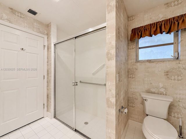 5591 Royal Lake Circle, Boynton Beach, FL 33437