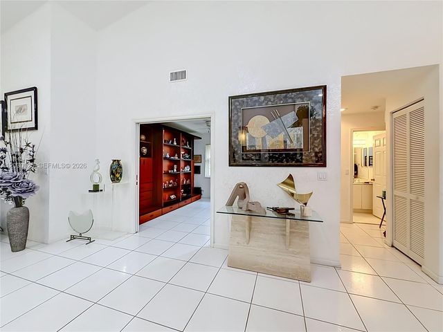 5591 Royal Lake Circle, Boynton Beach, FL 33437