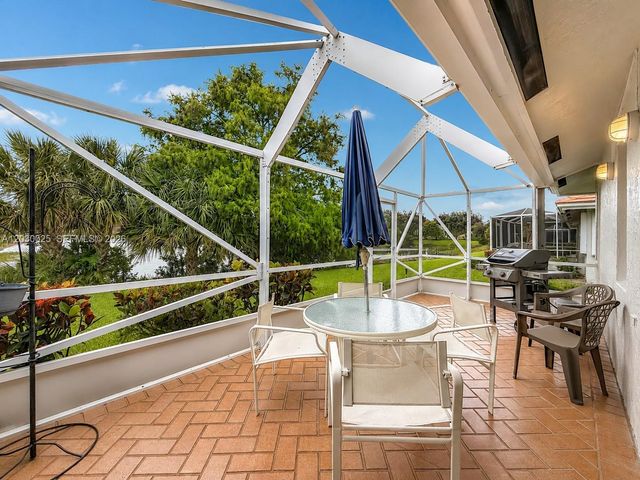 5591 Royal Lake Circle, Boynton Beach, FL 33437