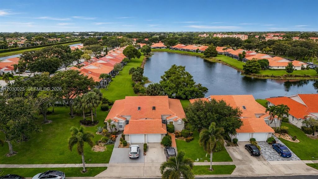 5591 Royal Lake Circle, Boynton Beach, FL 33437