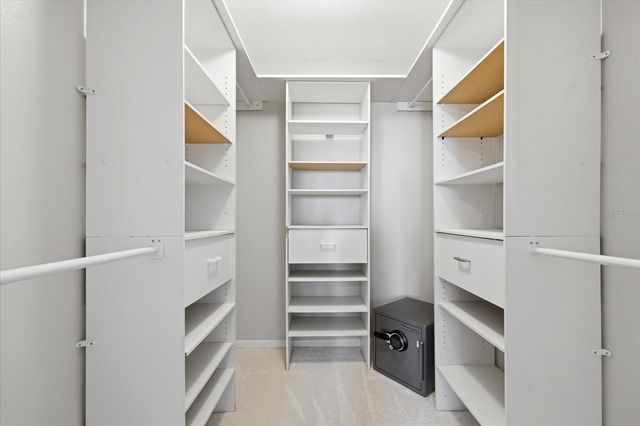 2016 58TH CIRCLE S, St Petersburg, FL 33712