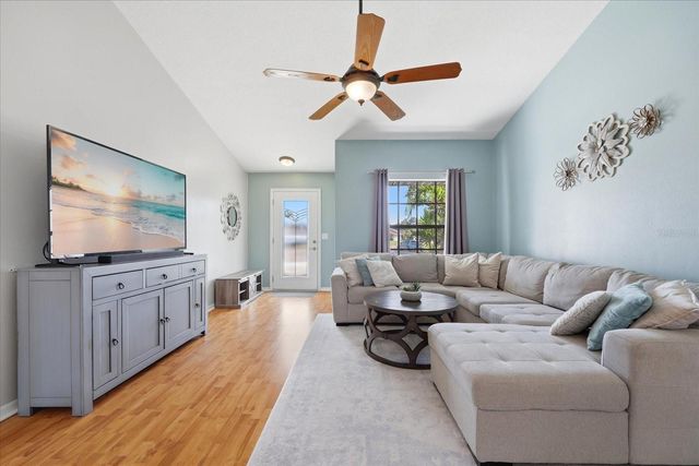 2016 58TH CIRCLE S, St Petersburg, FL 33712