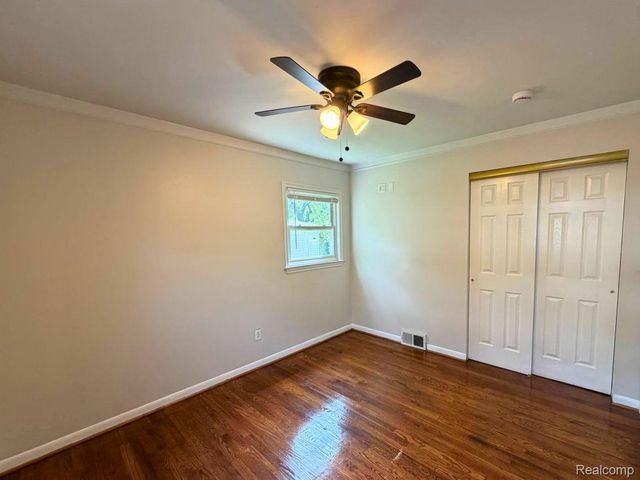 29537 Hazelwood Street, Inkster, MI 48141