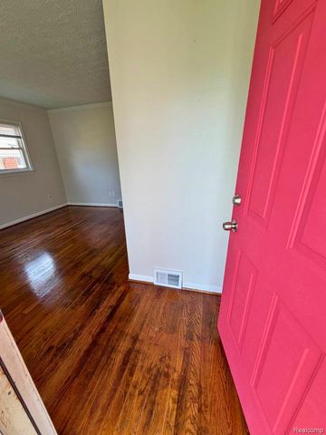 29537 Hazelwood Street, Inkster, MI 48141