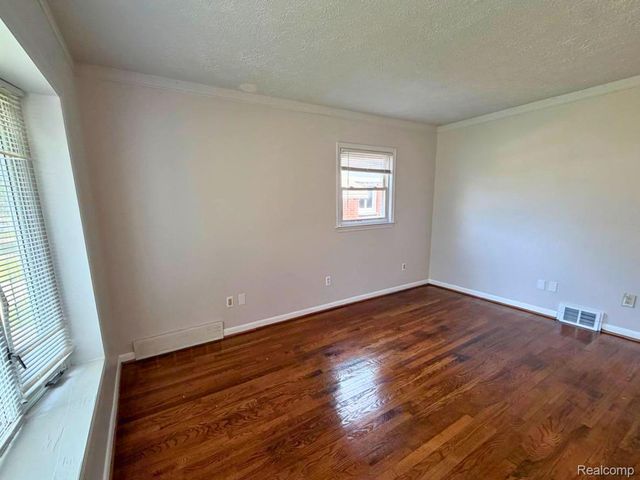 29537 Hazelwood Street, Inkster, MI 48141