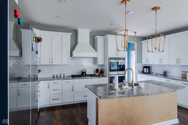 18819 Dooney Court, Noblesville, IN 46062