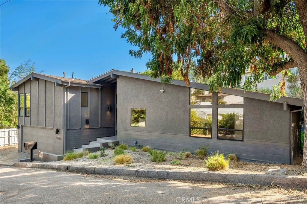 22250 Capulin Court, Woodland Hills, CA 91364