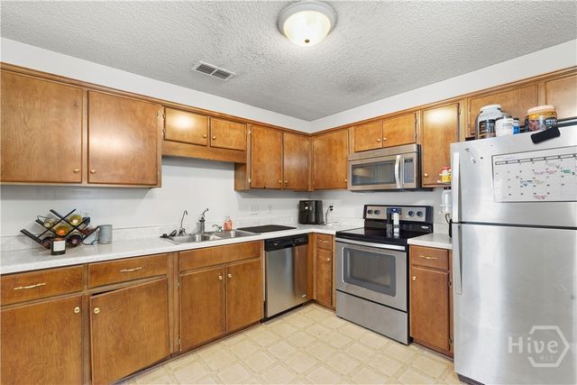 418 Lancaster Loop, Hinesville, GA 31313