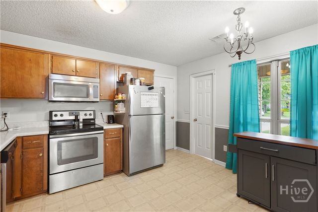 418 Lancaster Loop, Hinesville, GA 31313