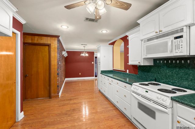 3811 Epperson St, Baker, LA 70714