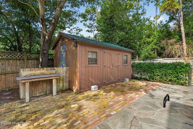 242 Dallas Drive, Wilmington, NC 28405