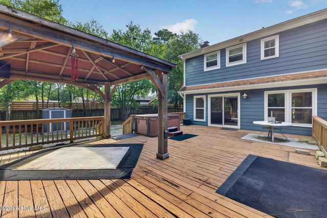 242 Dallas Drive, Wilmington, NC 28405