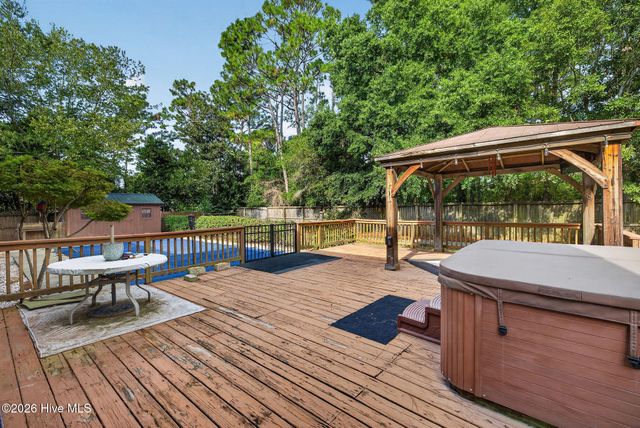 242 Dallas Drive, Wilmington, NC 28405