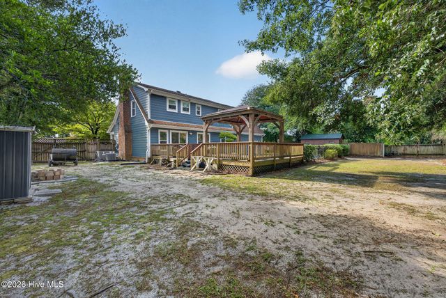 242 Dallas Drive, Wilmington, NC 28405
