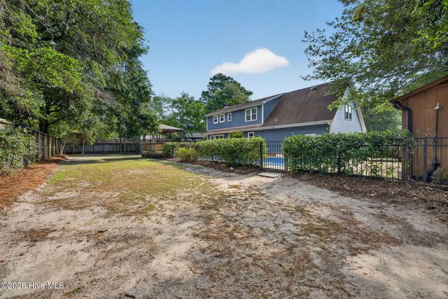 242 Dallas Drive, Wilmington, NC 28405
