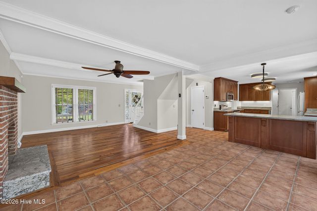 242 Dallas Drive, Wilmington, NC 28405