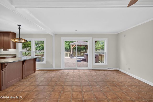 242 Dallas Drive, Wilmington, NC 28405