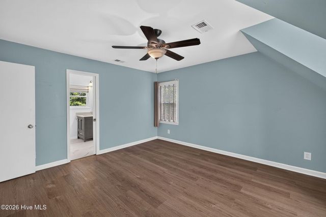 242 Dallas Drive, Wilmington, NC 28405