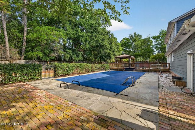 242 Dallas Drive, Wilmington, NC 28405