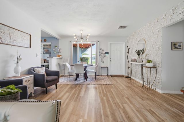 7530 LINCOLN Street, Hollywood, FL 33024