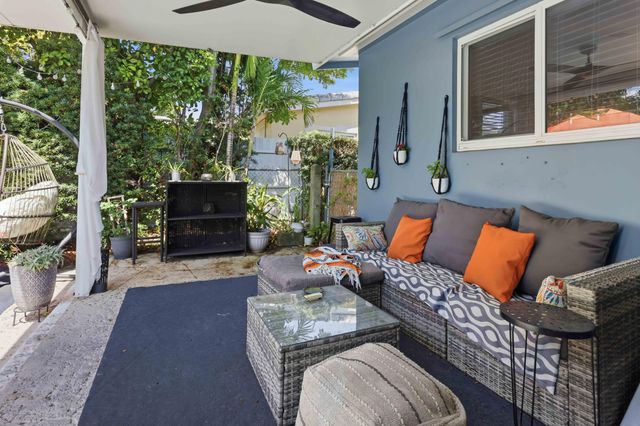 7530 LINCOLN Street, Hollywood, FL 33024