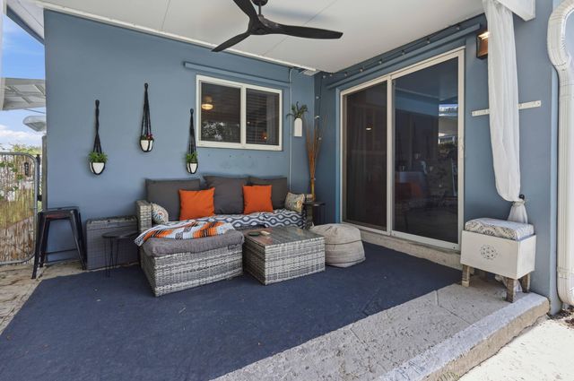 7530 LINCOLN Street, Hollywood, FL 33024