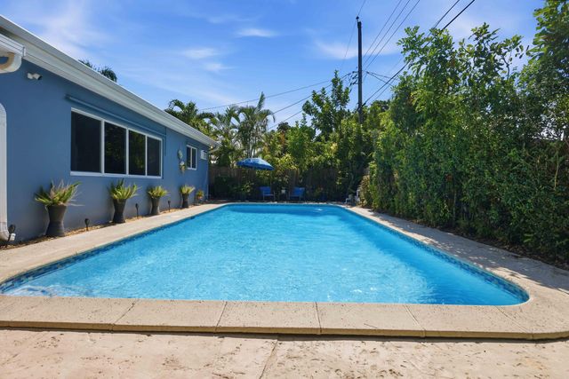 7530 LINCOLN Street, Hollywood, FL 33024